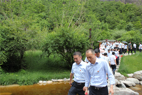 【照片】阎良支行参观照金 (17)_副本.jpg