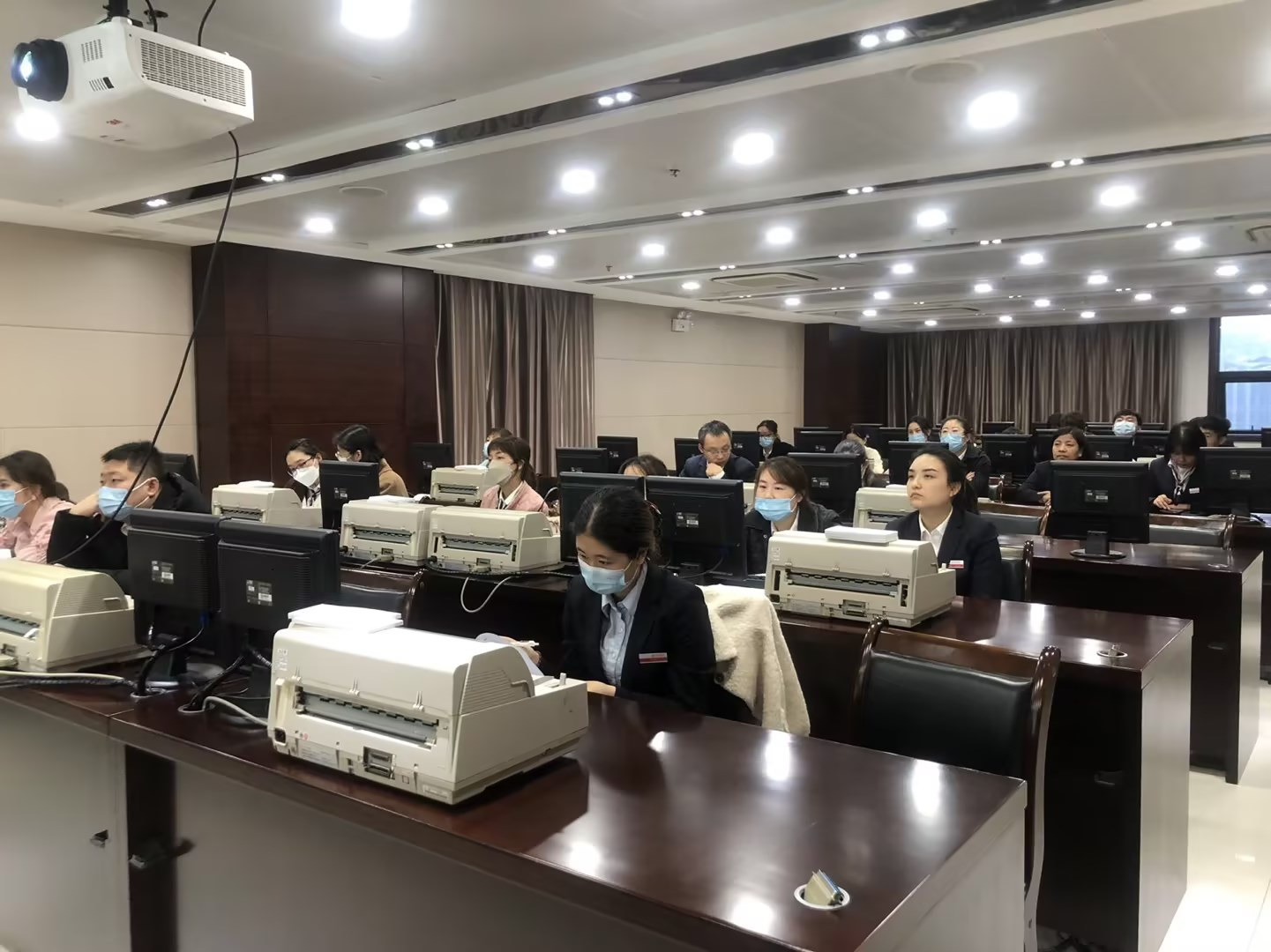 231679532809147853.png 图片1.png