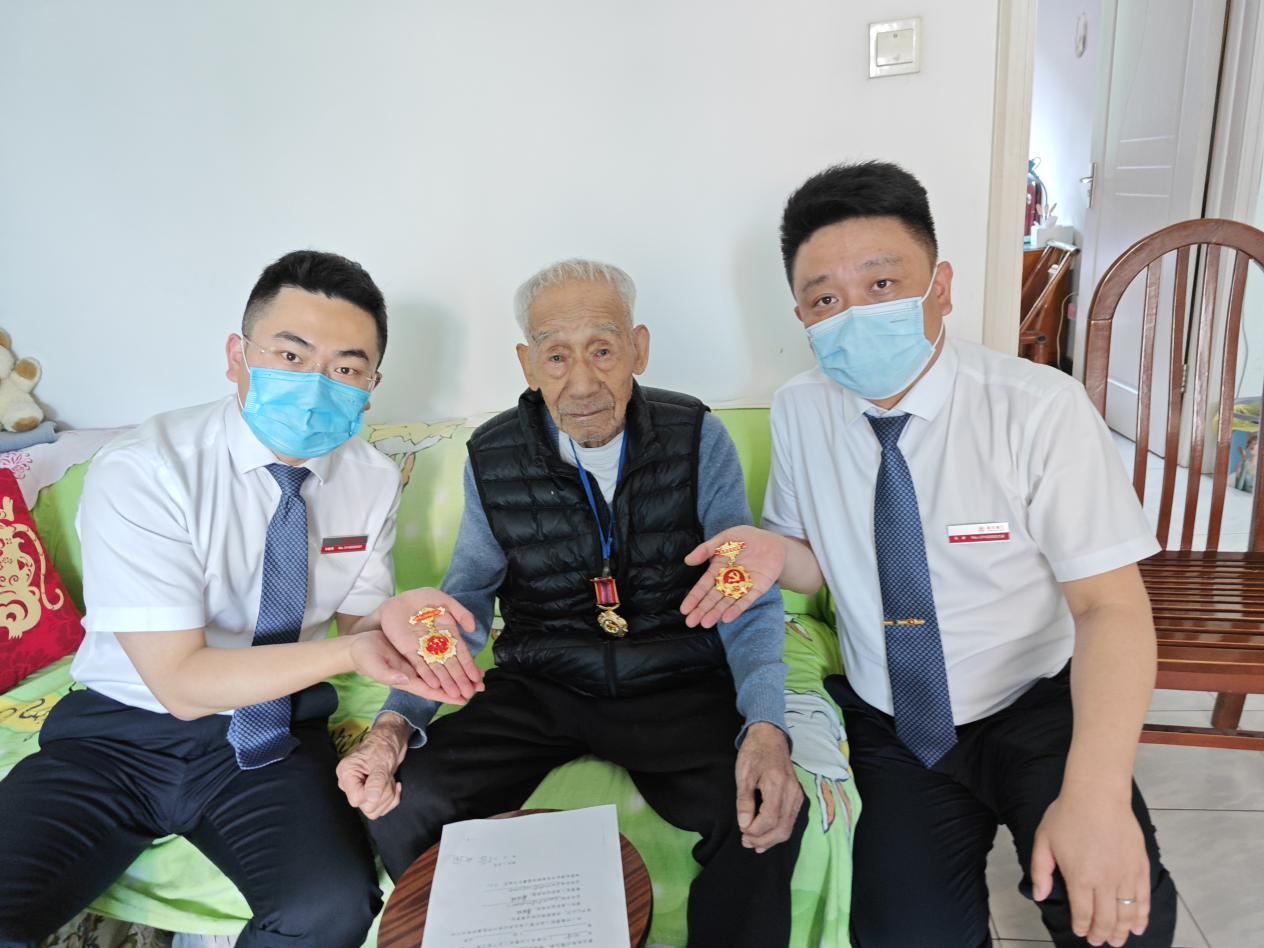 241684898907153952.png 241684898907153952.png