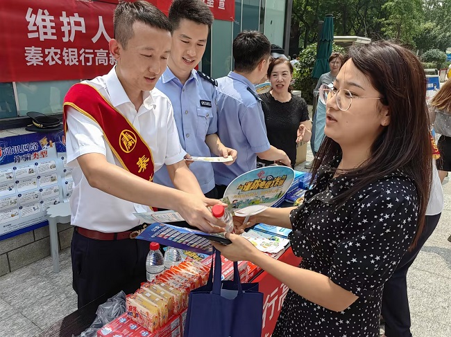 141692005109450128.jpeg 2.jpg