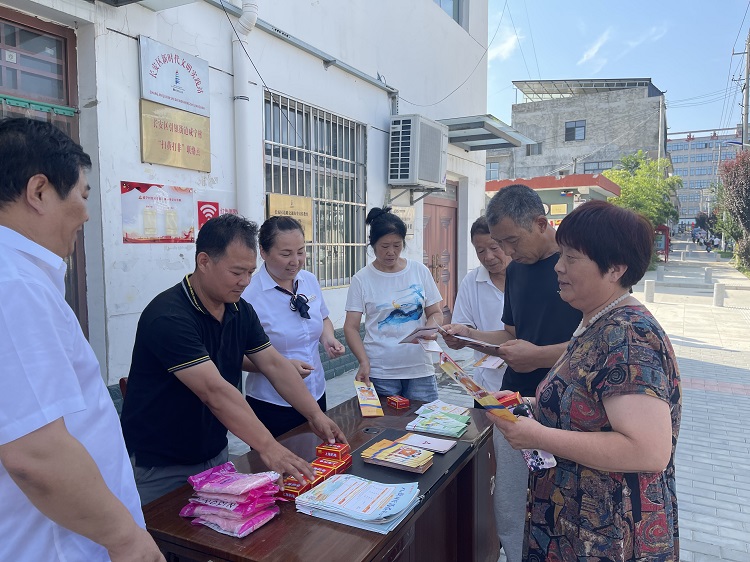 291693278876166178.jpeg bfcfd475c707f1a69aba42024064d09.jpg