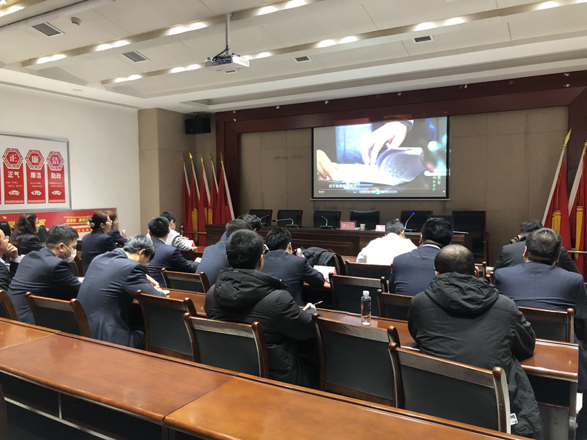 291709190148414464.png 培训_副本.png