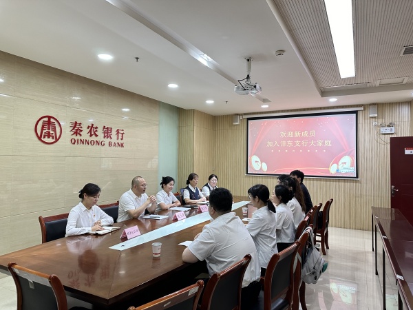 131726210706180261.jpeg 迎新宣传照.jpg