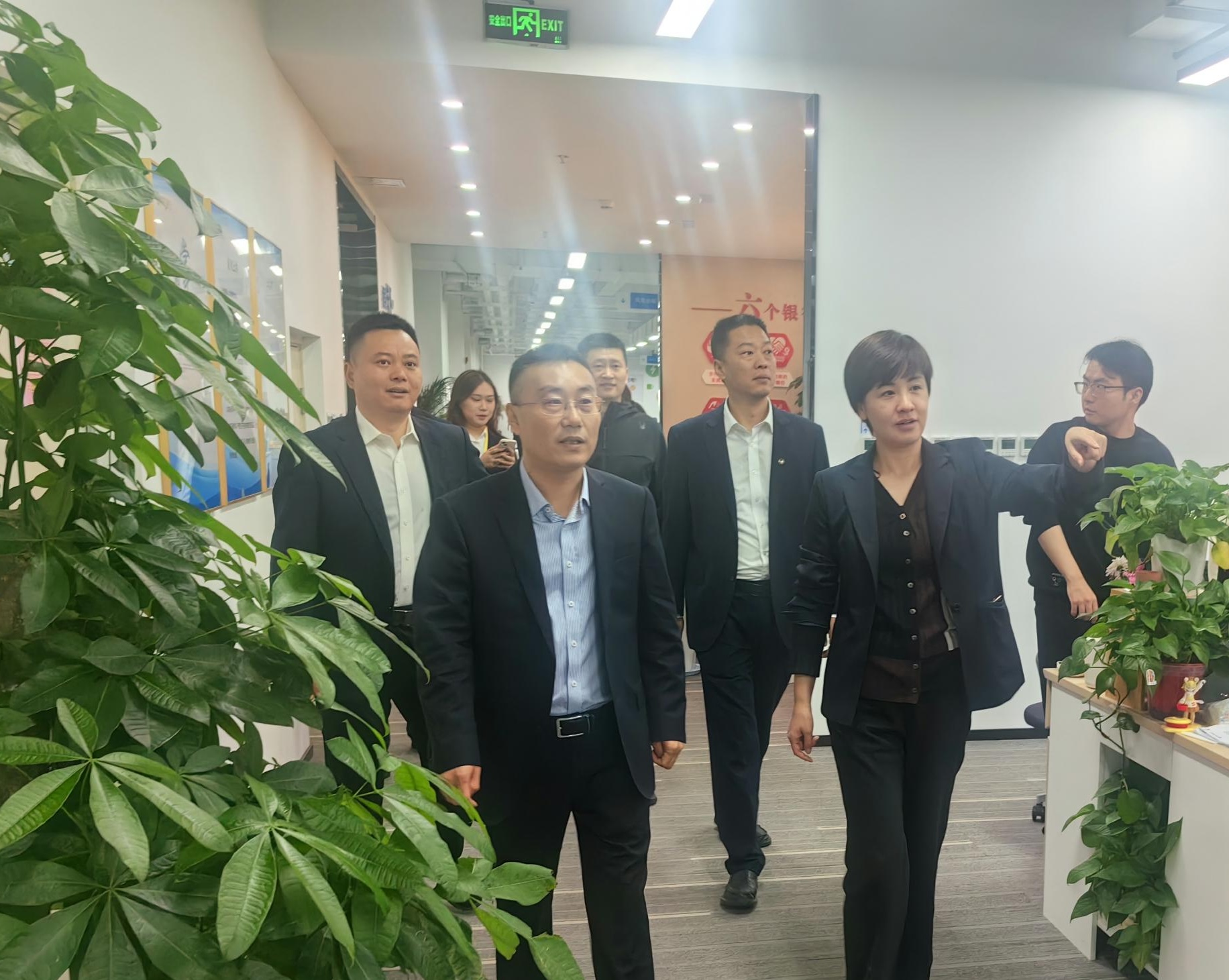 301730254418248177.jpeg 95de1808-277e-4803-9d78-998f22aa74c6.jpg