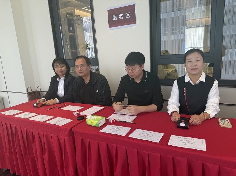 航天支行走进开盘现场 开展优质金融服务